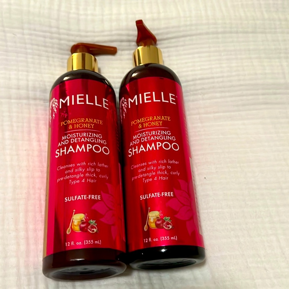 New TWO Mielle Pomegranate & Honey Shampoo